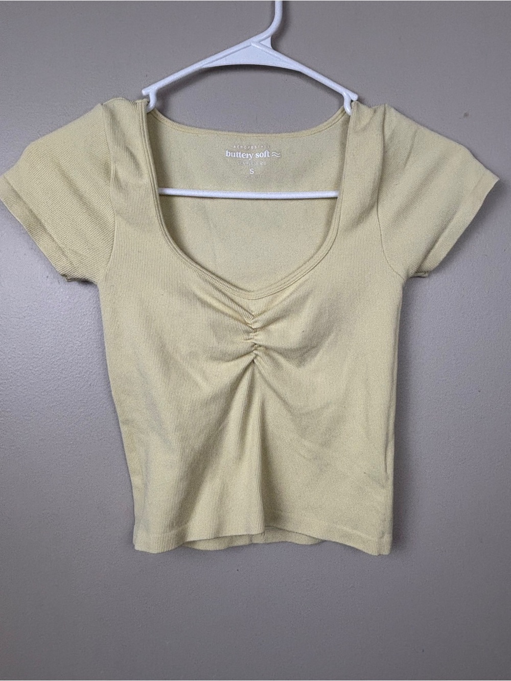 Aeropostale Buttercup Yellow Ruched Scoop Crop Top